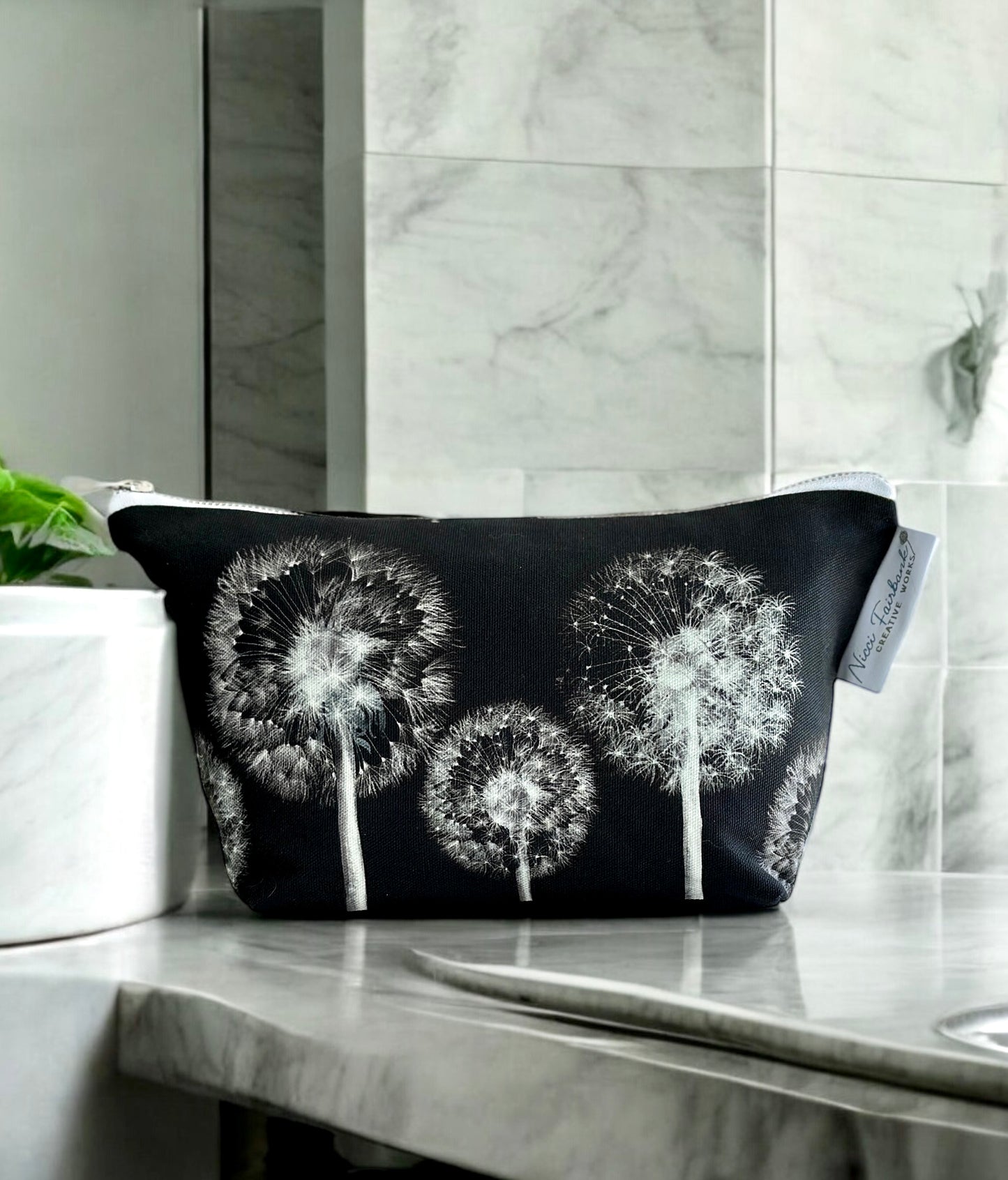 Dandelion Clock Washbag