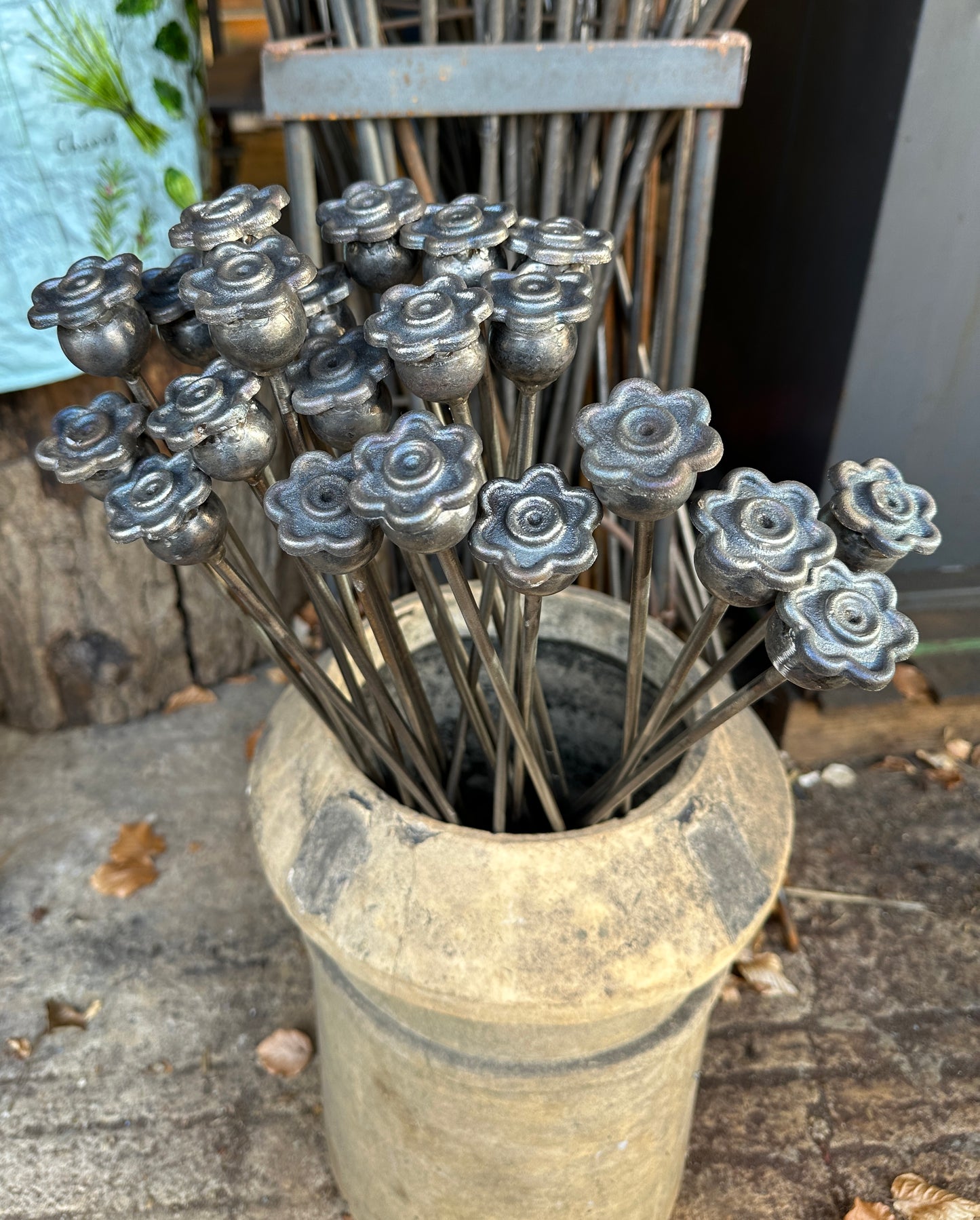 Poppy Seed Head Stake Mini